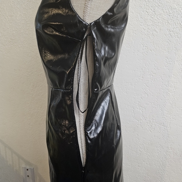 Superdown revolve ella mini faux leather vinyl trinity matrix dress Nwt Size Sm - Picture 4 of 7